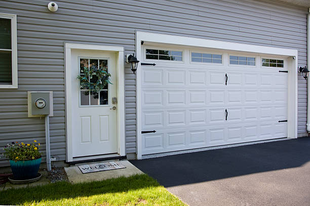 24/7 Emergency Garage Door Roller Replacement experts in Roaring Spring, PA